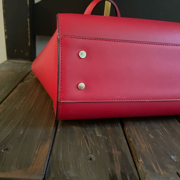 EUC Kate Spade Red Scalloped Crossbody/top handle bag - Picture 6 of 8